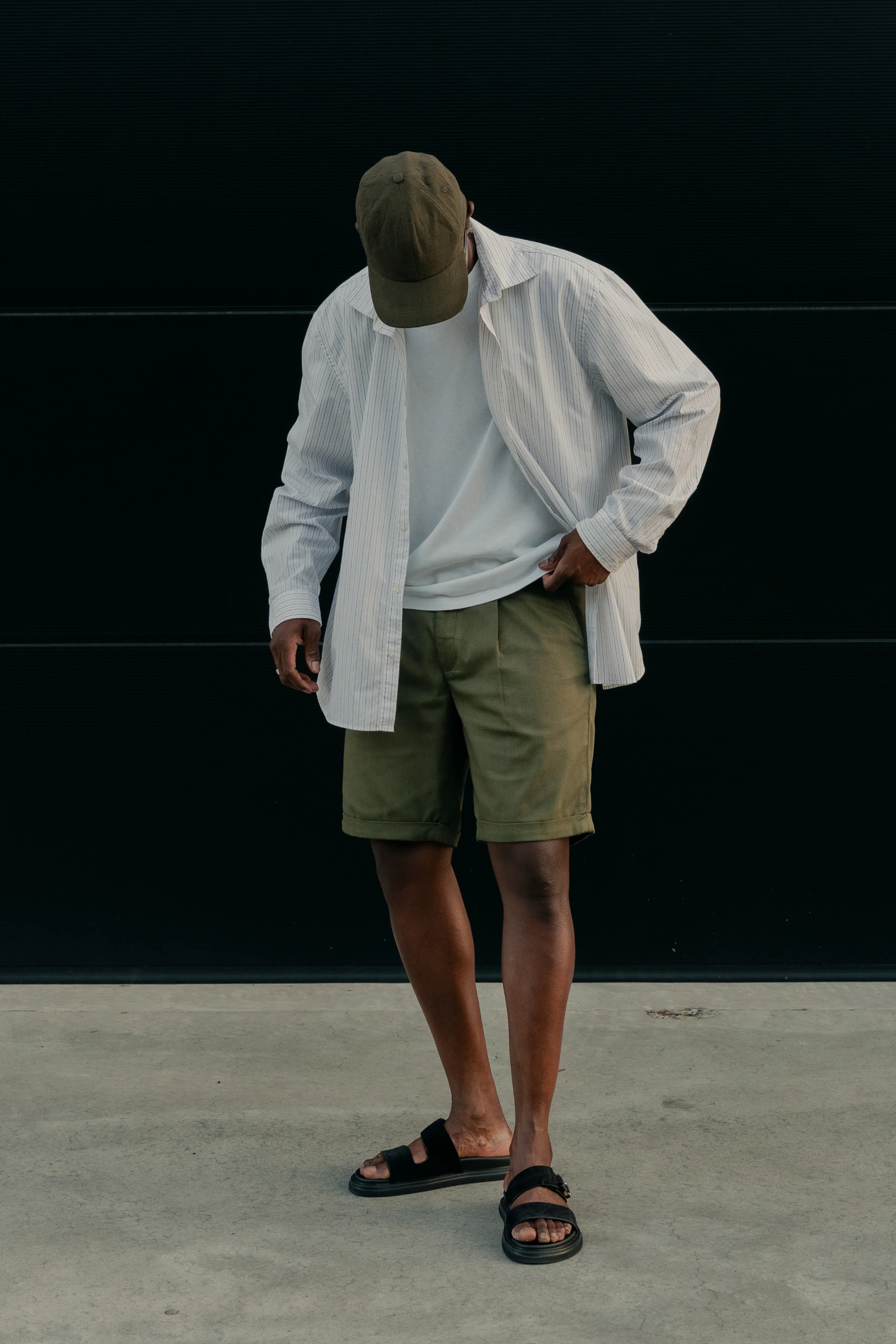 Bermuda texturé kaki foncé - Image 4