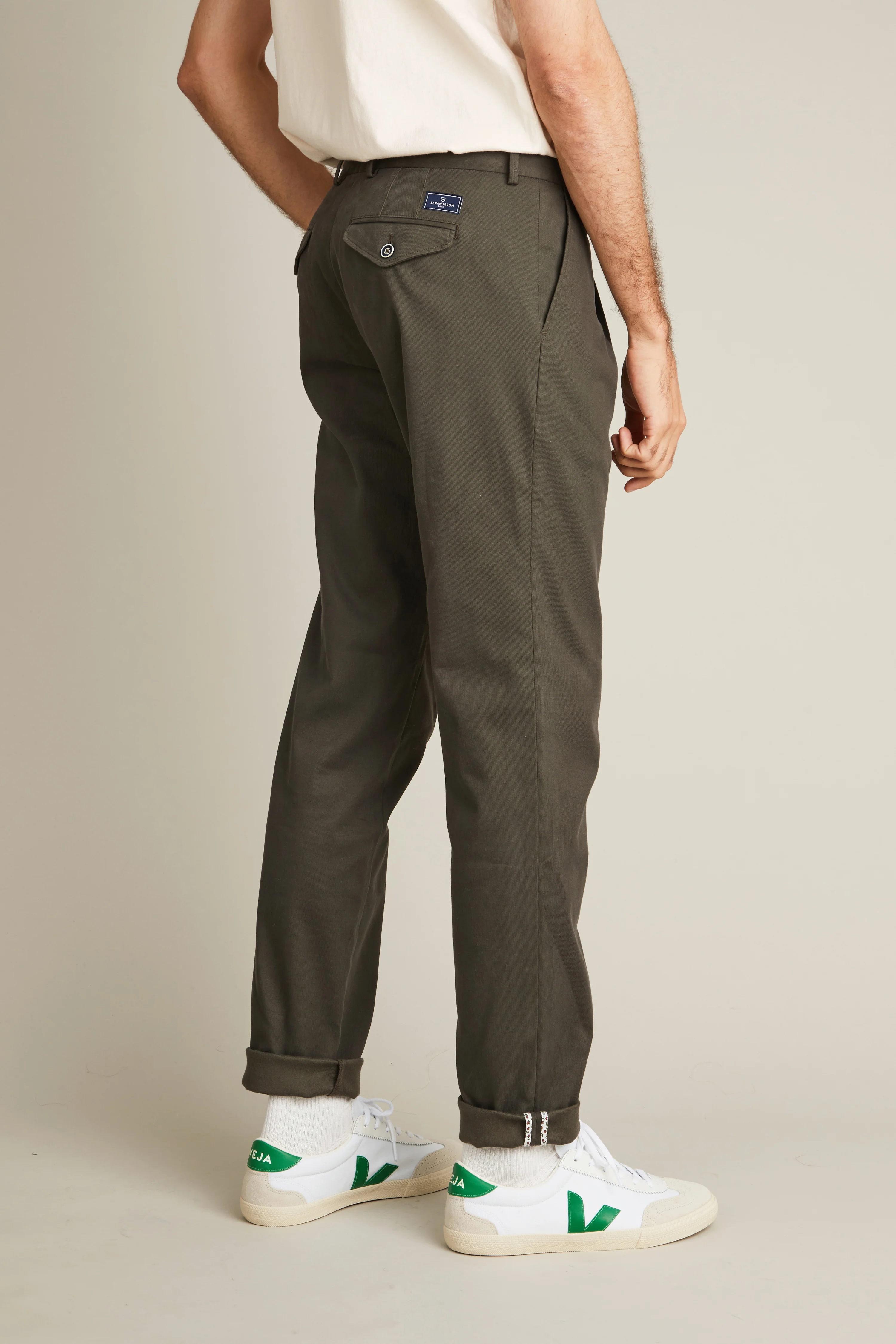 Chino à pinces kaki - Image 4