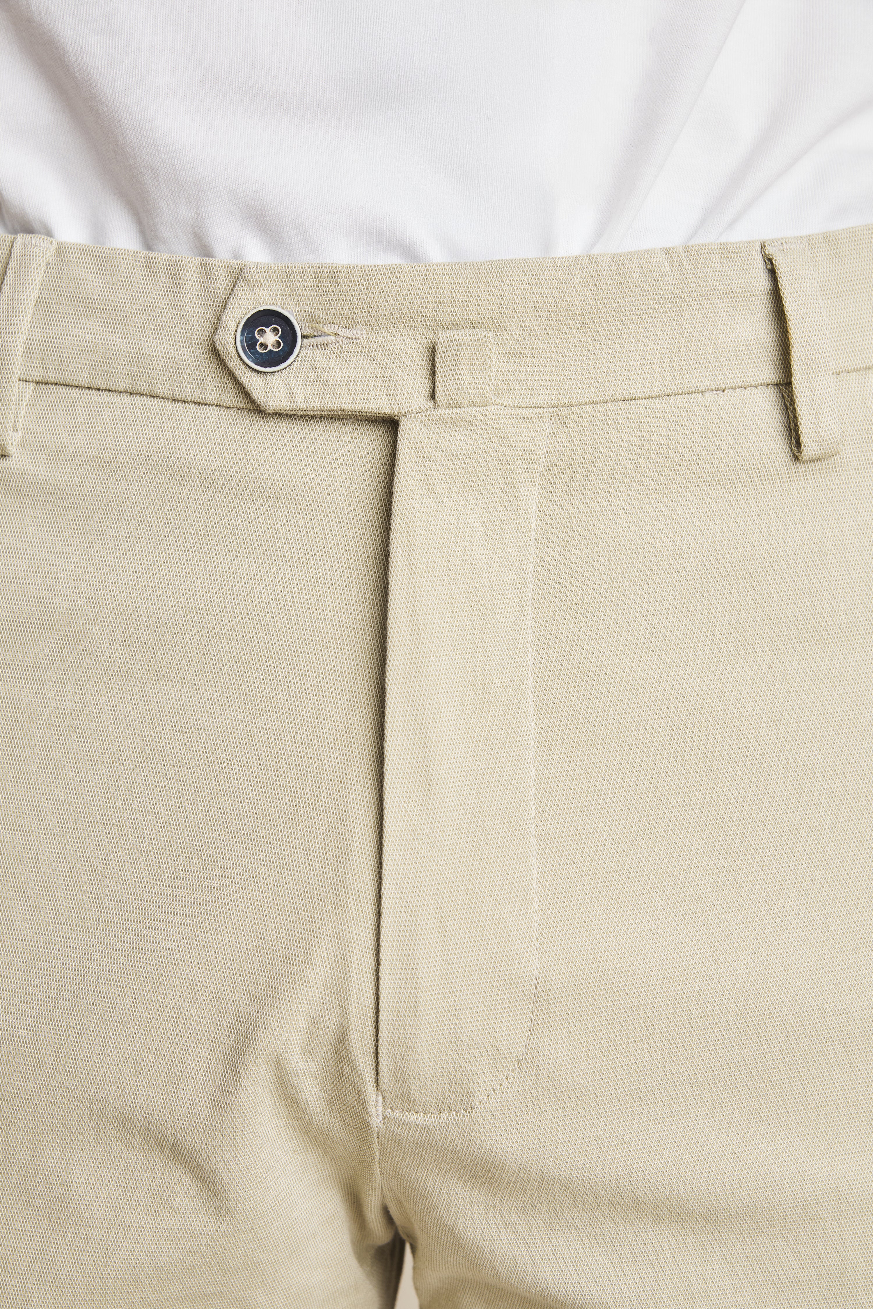 Chino aérien vert olive - Image 3