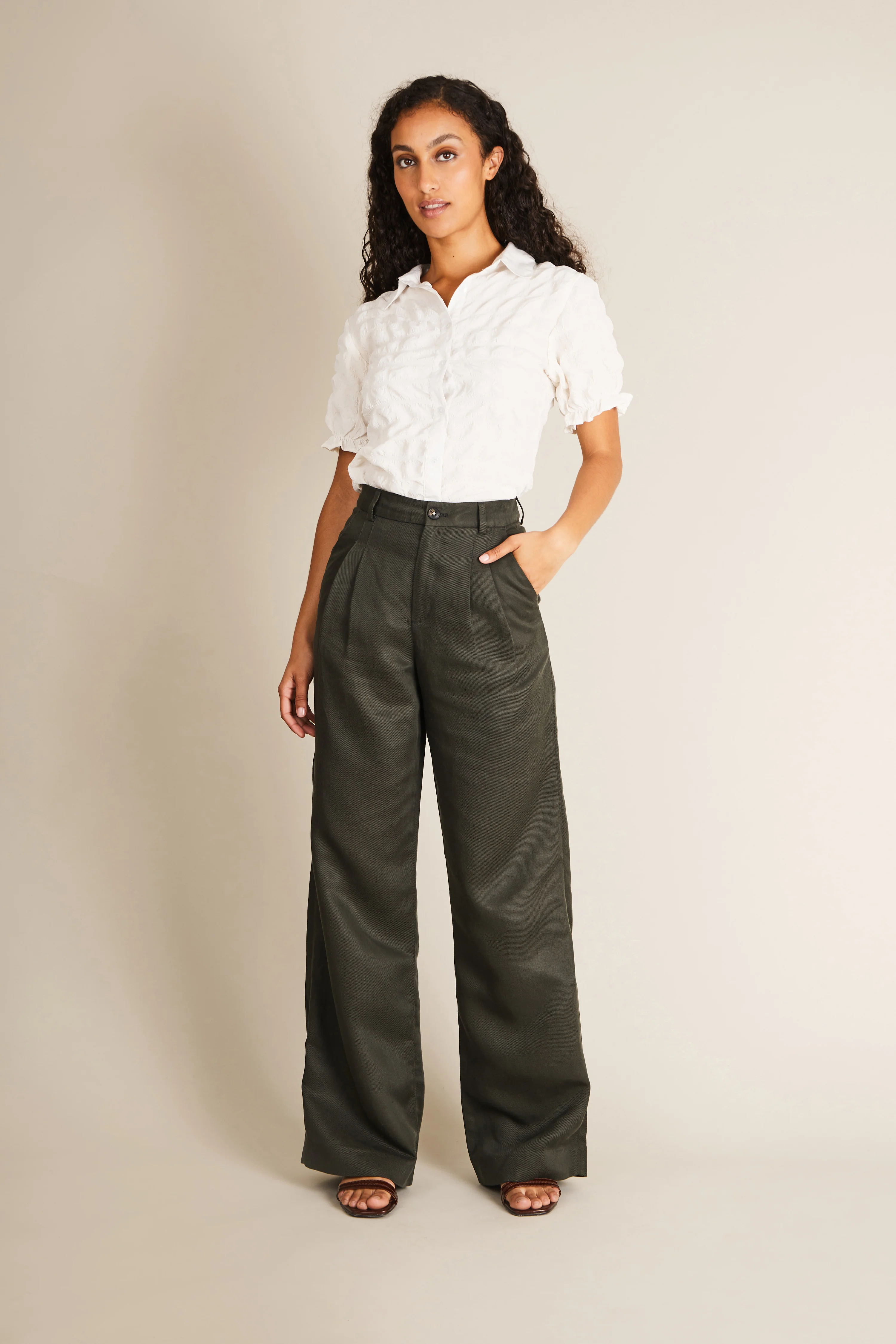 Pantalon à pinces léger vert - Image 4