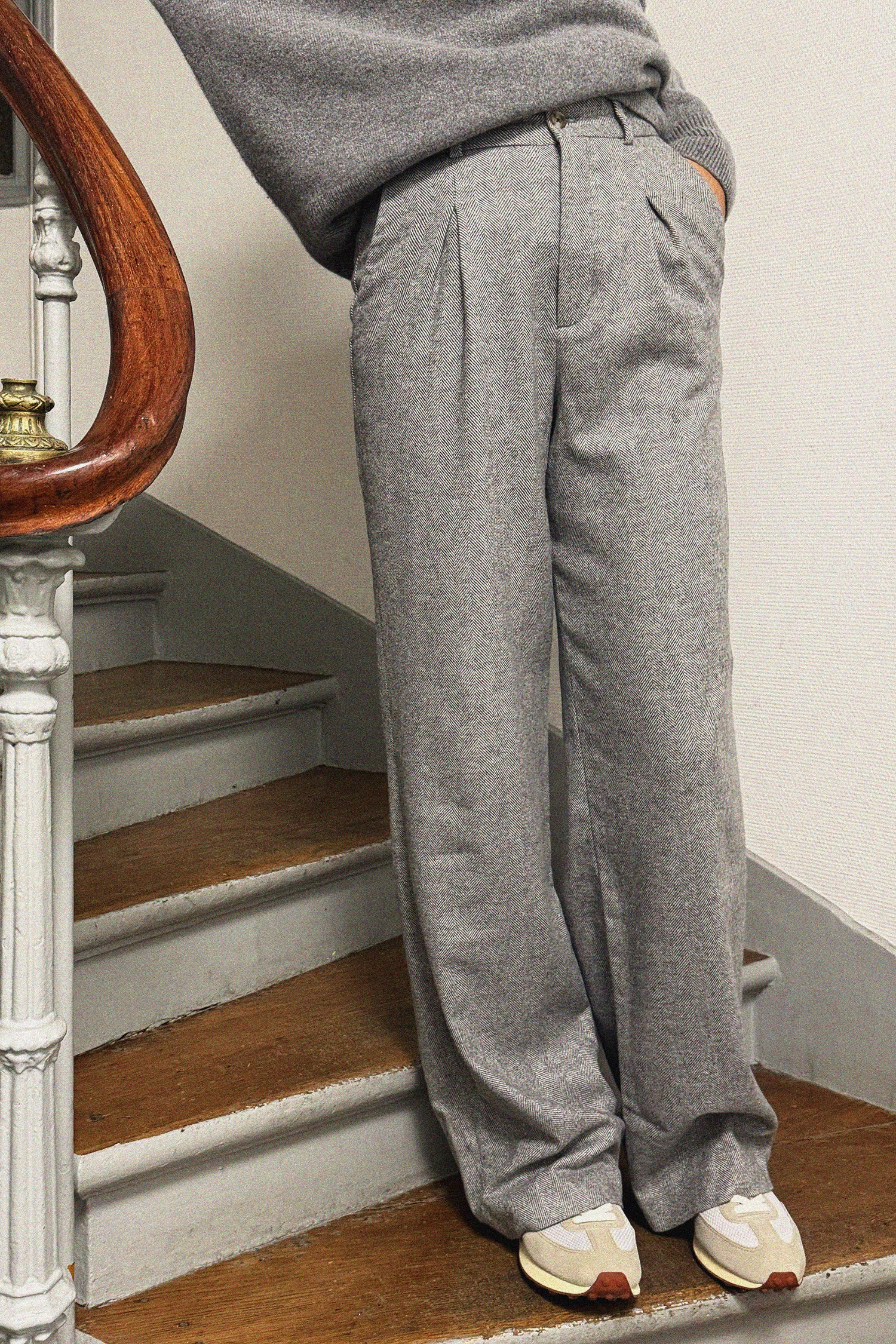 Pantalon à pinces flanelle chevron gris - Image 6